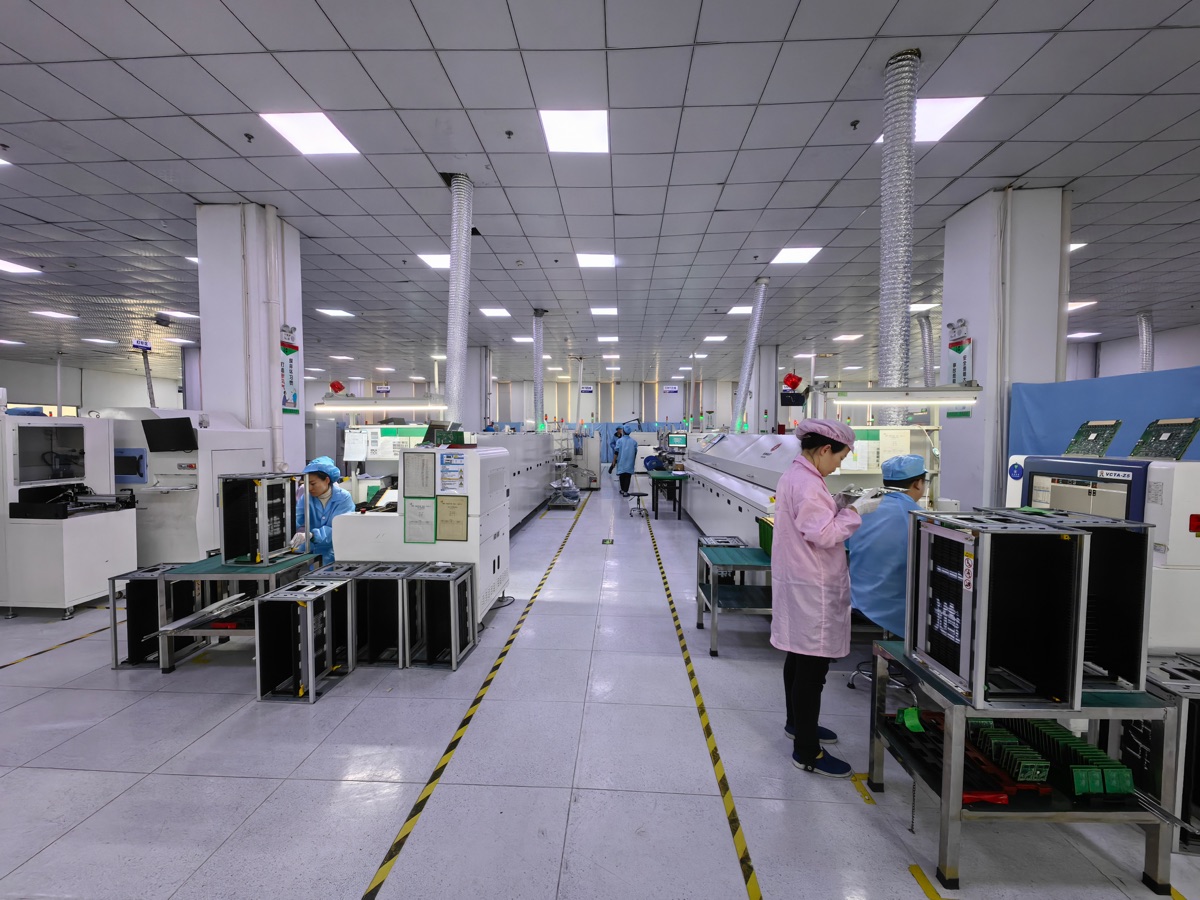 SMT production floor inside the Ryxavo factory